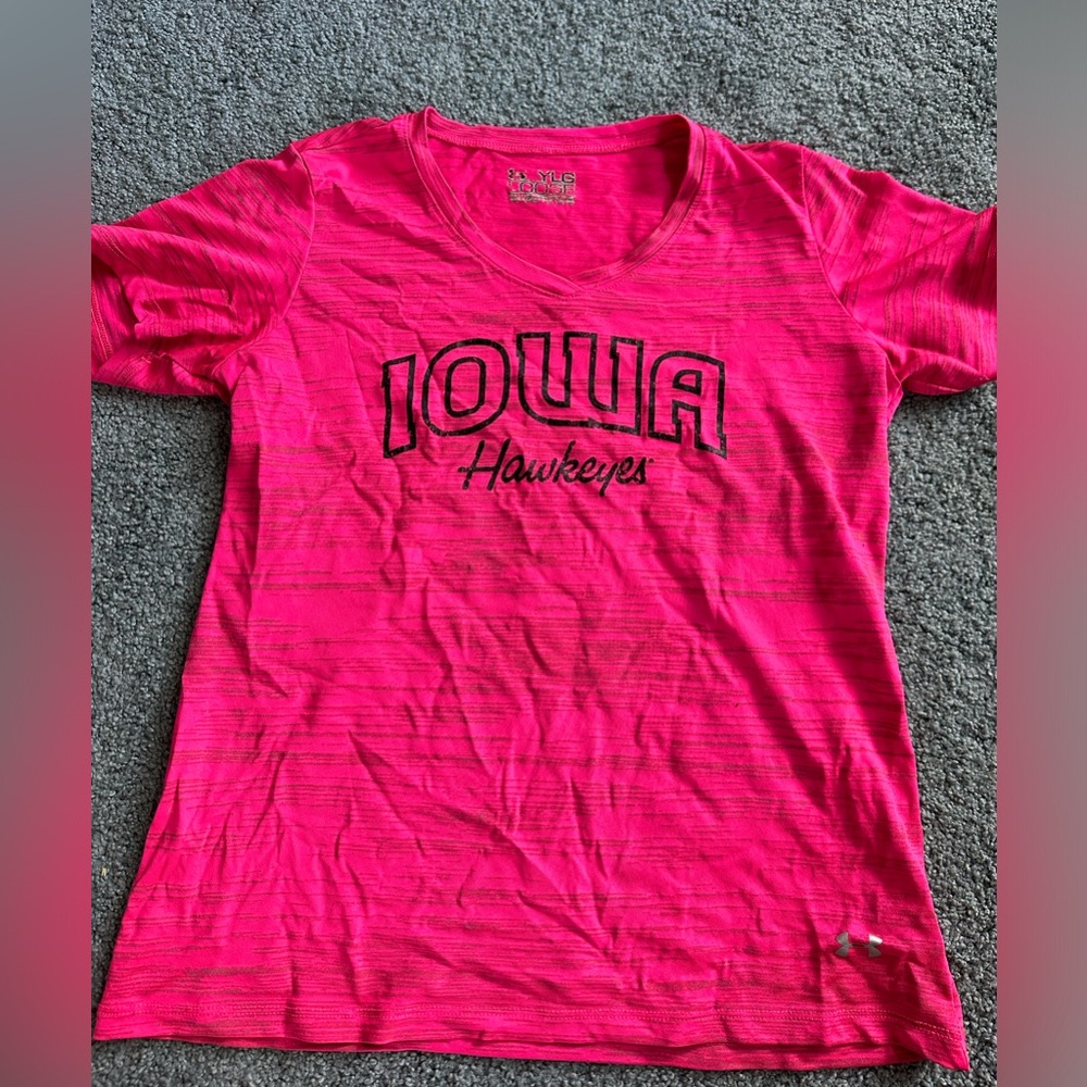 Hot pink under armour Iowa Hawkeyes light weight t-shirt